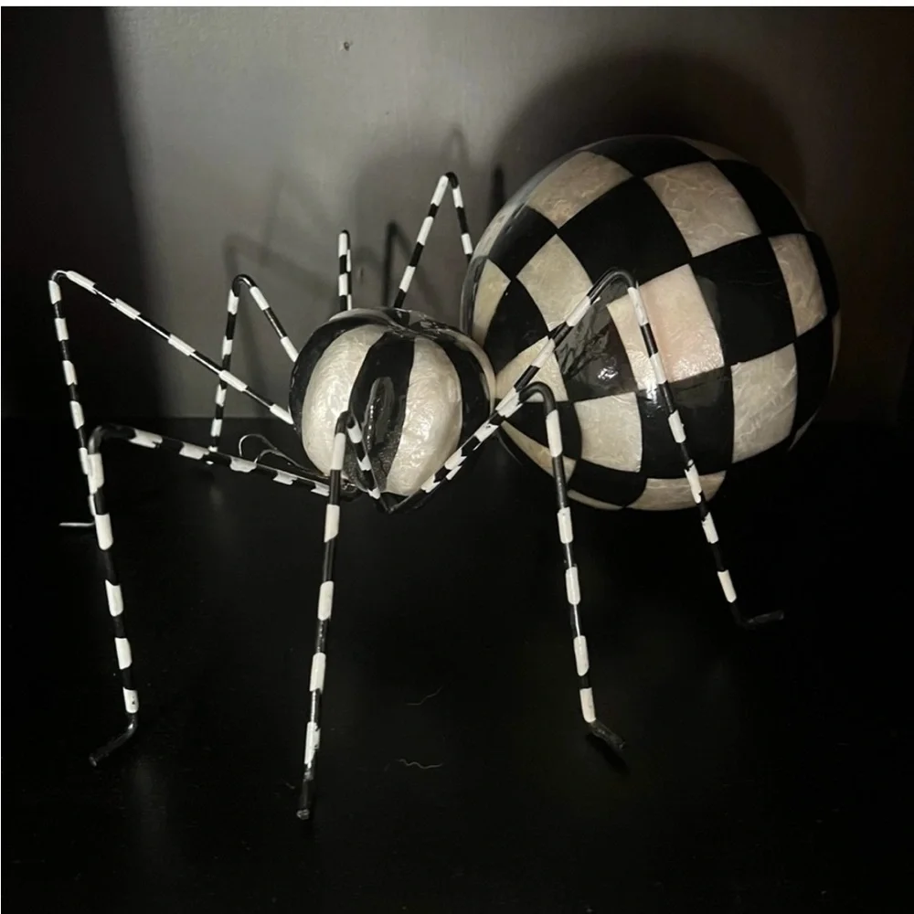 Mackenzie-Childs Spider - Courtly Capiz Spider NEW with original box! 🖤🤍